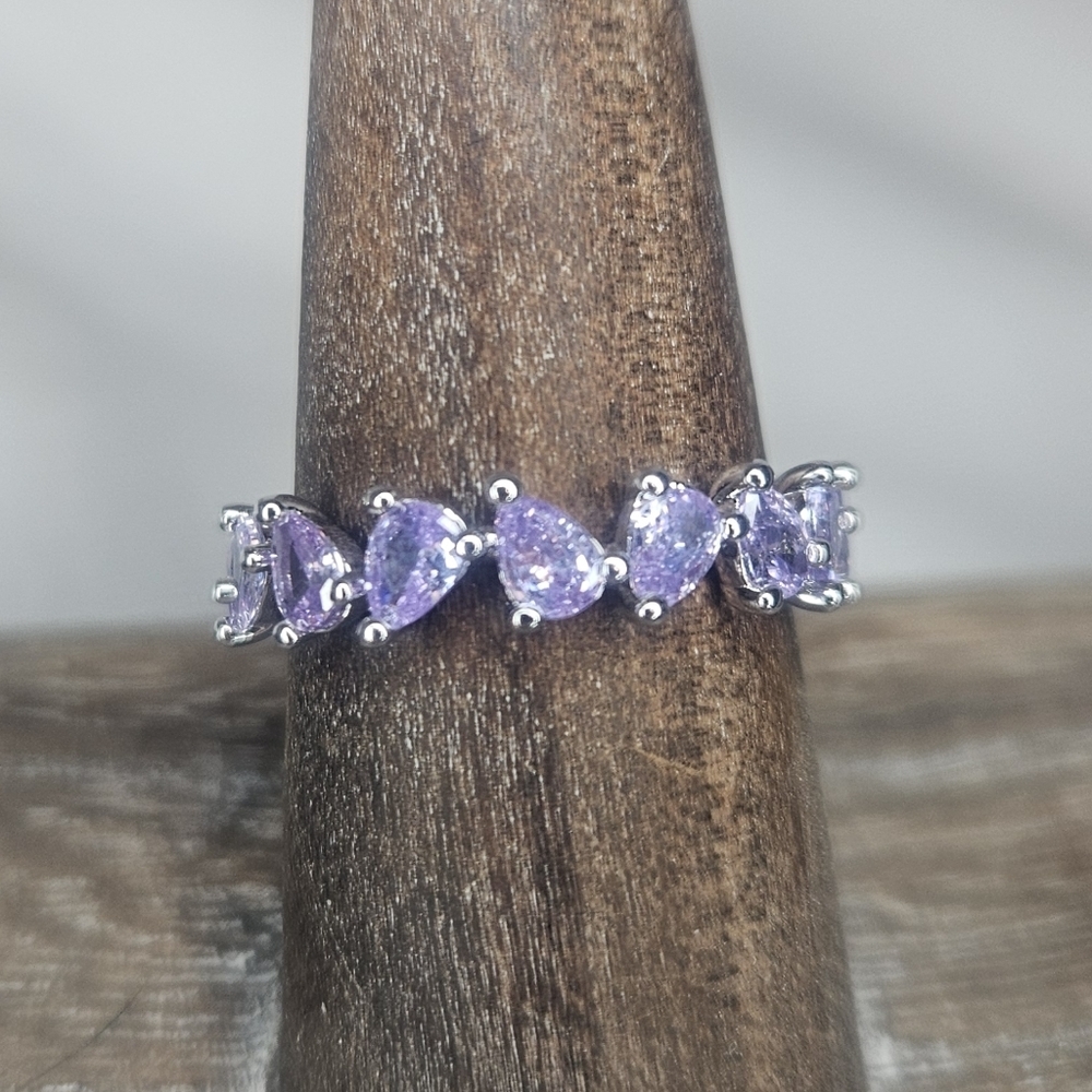 Bomb Party Feeling Carefree Lavender Topaz CZ Pear Cut Eternity Band Ring 7 NWOT